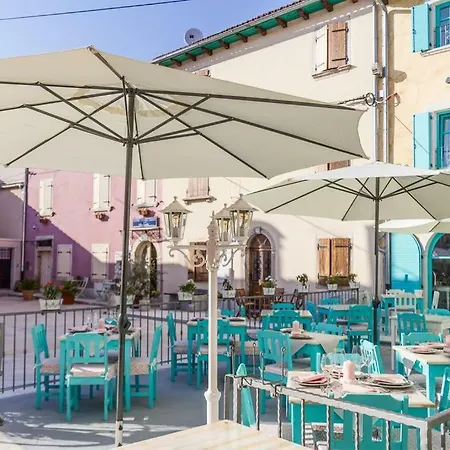 Piazza Grande Apartment